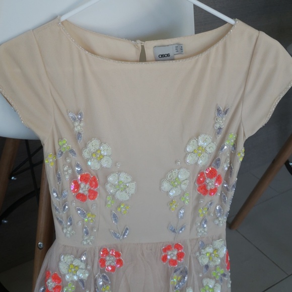 ASOS Embroidered blush dress - Picture 6 of 6